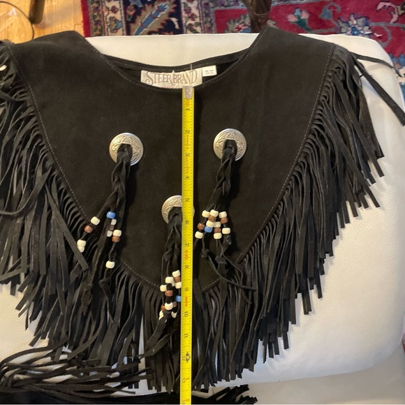 Fabulous heavy suede poncho with matching wrap skirt. - Picture 8 of 12